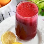 Oczyszczający sok z buraka, pomarańczy, marchewki i selera naciowego